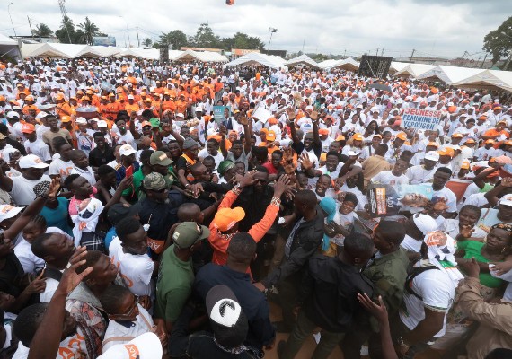 Présidentielle 2025 : le RHDP Yopougon clôture sa campagne dans une “forte mobilisation ” à la place Ficgayo