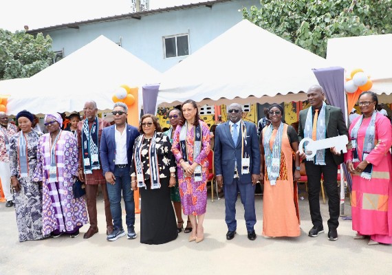 Yopougon: les créateurs de mode et la Fondation Petroci au secours des élèves sourds de Côte d'Ivoire