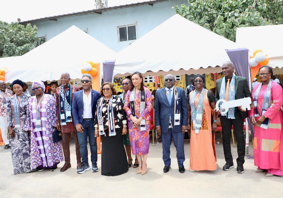 Yopougon: les créateurs de mode et la Fondation Petroci au secours des élèves sourds de Côte d'Ivoire