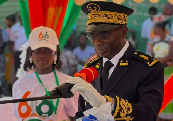66e anniversaire de l’indépendance de la Côte d'Ivoire : à Assinie-Mafia, le sous-préfet appelle à l’unité et à la responsabilité